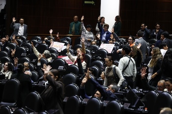 CIUDAD DE MÉXICO, 06OCTUBRE2026.- Se llevó a cabo la votación económica durante la Sesión Ordinaria en la Cámara de Diputados.
FOTO: GRACIELA LÓPEZ/CUARTOSCURO.COM