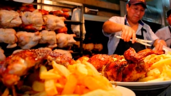 Diversos restaurantes y pollerías de