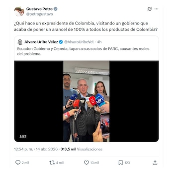 Gustavo Petro vinculó a Álvaro Uribe con nuevos aranceles de Ecuador a Colombia