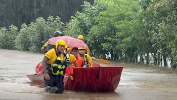 Lluvias dispersas afectan Costa Rica: 145 escuelas siguen en suspensión de clases tras el impacto de ondas tropicales
