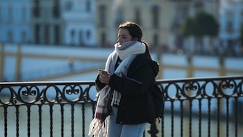 Niebla y oleaje activan hoy