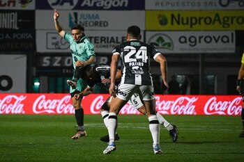 Sarmiento y Central Córdoba juegan