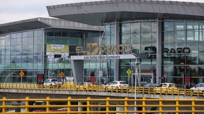 Presidente Petro criticó el aeropuerto El Dorado de Bogotá: “Muy bonito, pero sin tecnología”
