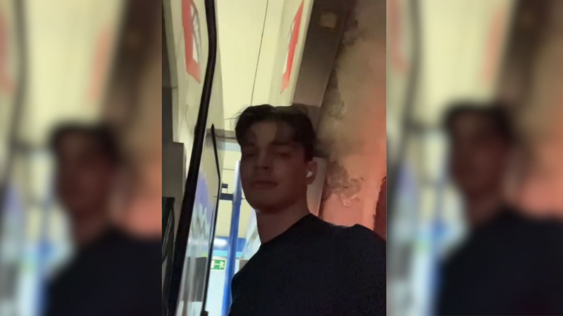La Policía Nacional investiga un vídeo en redes de un joven colgado del último vagón de un metro en Madrid. (TikTok)