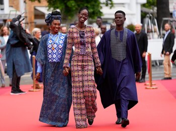 Khady Mane, de izquierda a