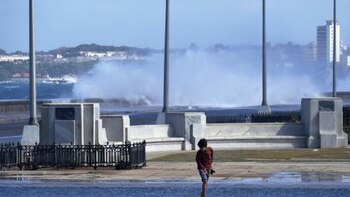 Waves Crash, Judoka Clash in Havana -- On the Scene