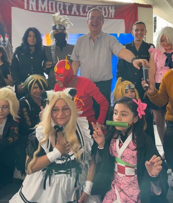 Marcelo Ebrard estuvo en concurso