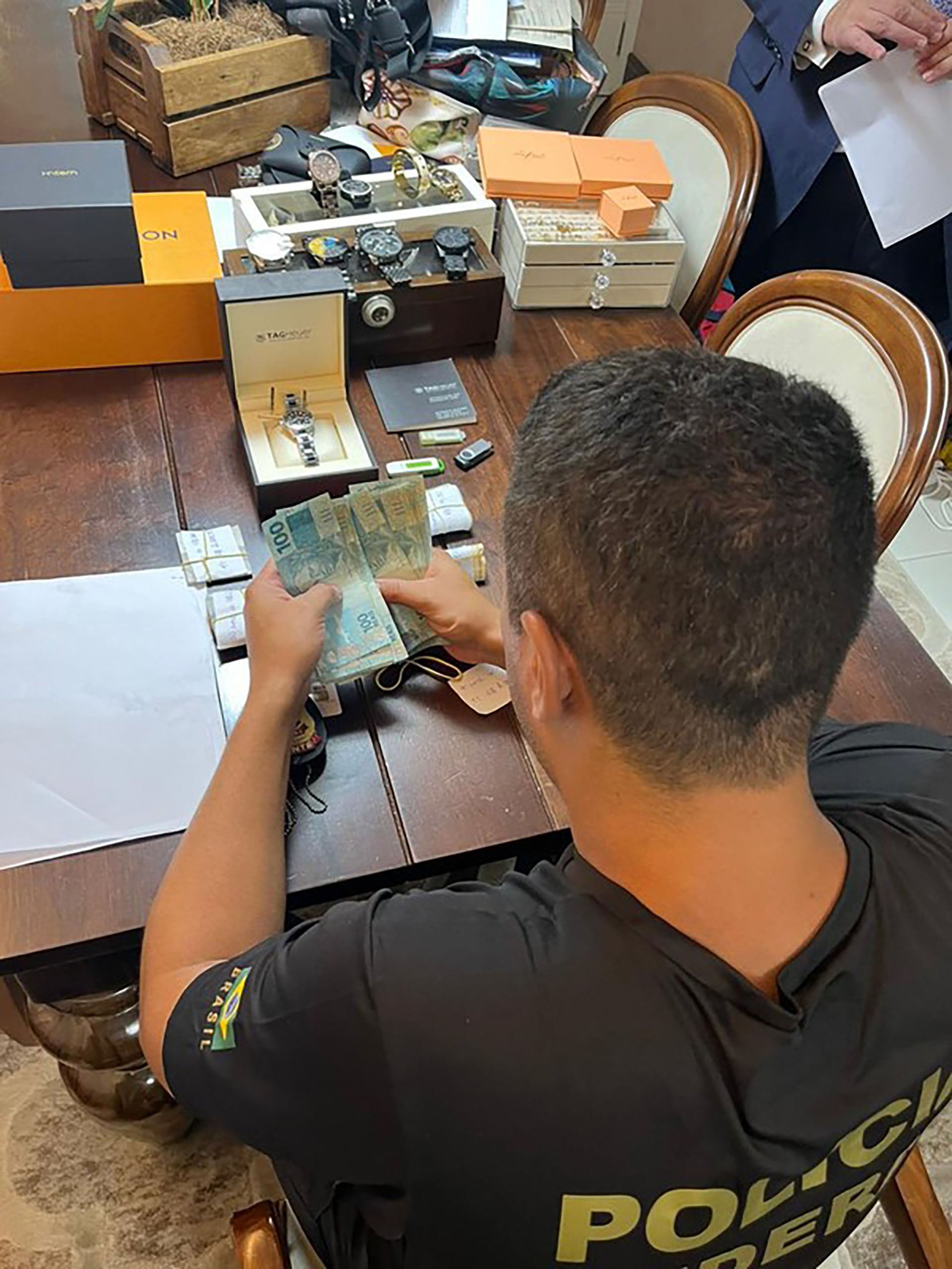 La operación busca esclarecer el destino de aproximadamente 970 millones de reales (183,56 millones de dólares) (Policía Federal de Brasil)