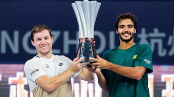 Cabral y Miedler conquistaron el dobles en Hangzhou en 2025. Crédito: ATP.
