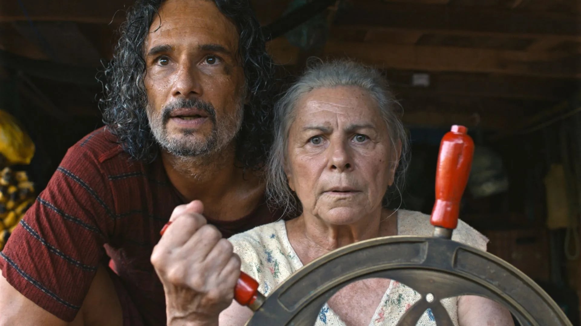 Rodrigo Santoro y Denise Weinberg en