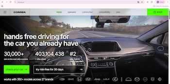 Captura de pantalla de un sitio web con la vista interior de un vehículo en carretera, texto en inglés y logotipos de marcas de automóviles