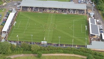 El estadio del Forest Green Rovers en Reino Unido innova con un campo orgánico y menú completamente vegano