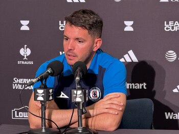 El técnico argentino ofreció disculpas