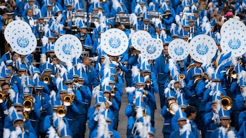 El Salvador suma 1,200 jóvenes al desfile de independencia