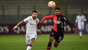 Paolo Reyna (derecha) en un