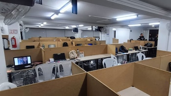 Un ciudadano chino dirigía una red acusada de usar imágenes manipuladas para presionar a deudores desde Quito