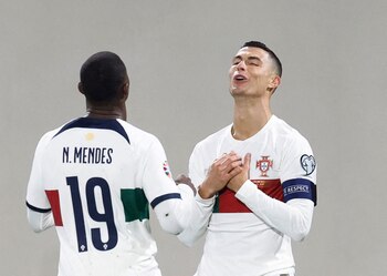 Cristiano Ronaldo viene de marcar cuatro goles en dos partidos con Portugal (REUTERS/Piroschka Van De Wouw).