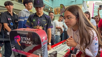 Más de 14.000 estudiantes costarricenses