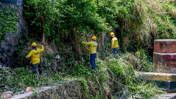 Desalojan residuos y limpian ríos para evitar inundaciones: intervienen 200 metros en San Salvador, El Salvador