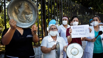 colapsan hospitales, suspenden cirugías por COVID