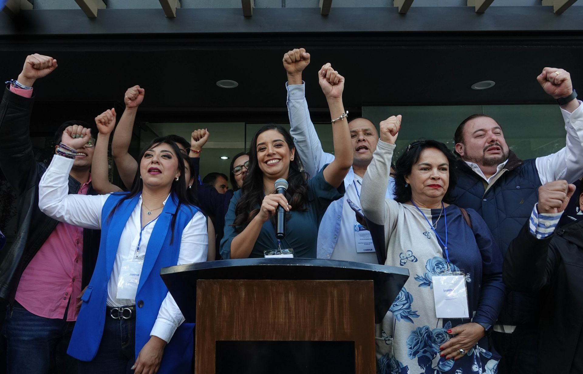 “Es urgente tomar medidas, revisar la legislación y establecer protección en los puentes para imposibilitar arrojar piedras”, señaló la dirigente del PAN CDMX, Luisa Gutiérrez Ureña. Crédito: Cuartoscuro/Magdalena Montiel Velázquez