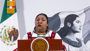 Conapred lleva más de 1 mes sin titular: Sheinbaum perfila a “otra mujer indígena” como sustituta de Claudia Morales Reza