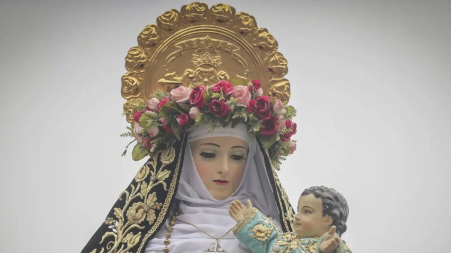 Santa Rosa de Lima murió en 1617, fue canonizada en 1671 y el Perú celebra su festividad cada 30 de agosto como feriado nacional.
