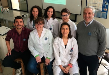 De izquierda a derecha: Prof.