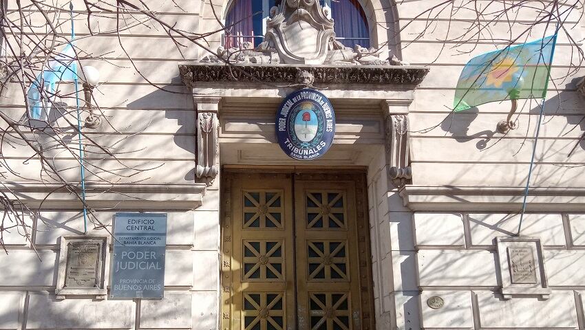 Condenaron en Bahía Blanca a un hombre por abusar y golpear a su pareja (CIJur)