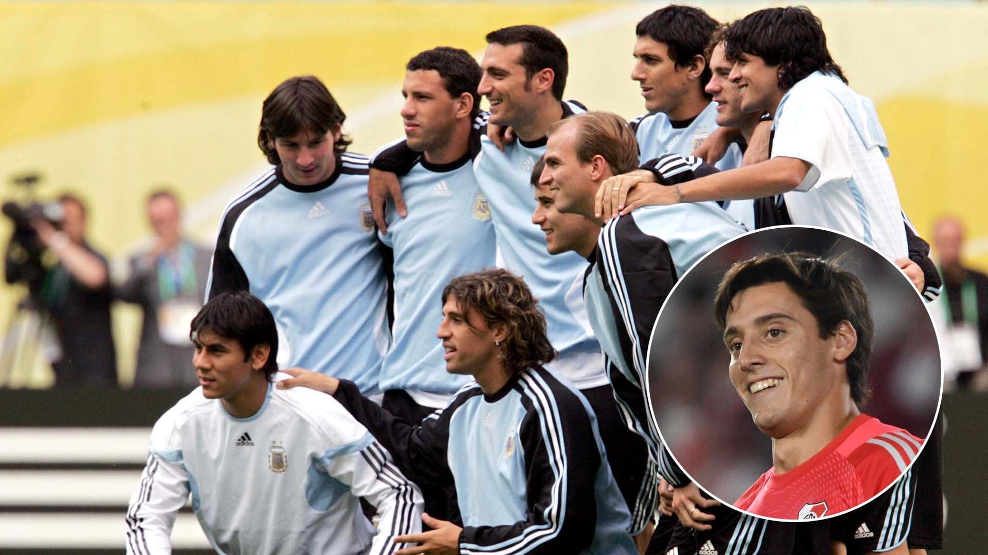 Jugadores de la selección argentina, incluyendo a Ustari y Messi, posan en un entrenamiento mientras un inserto circular muestra a Santiago Beltrán sonriendo.
