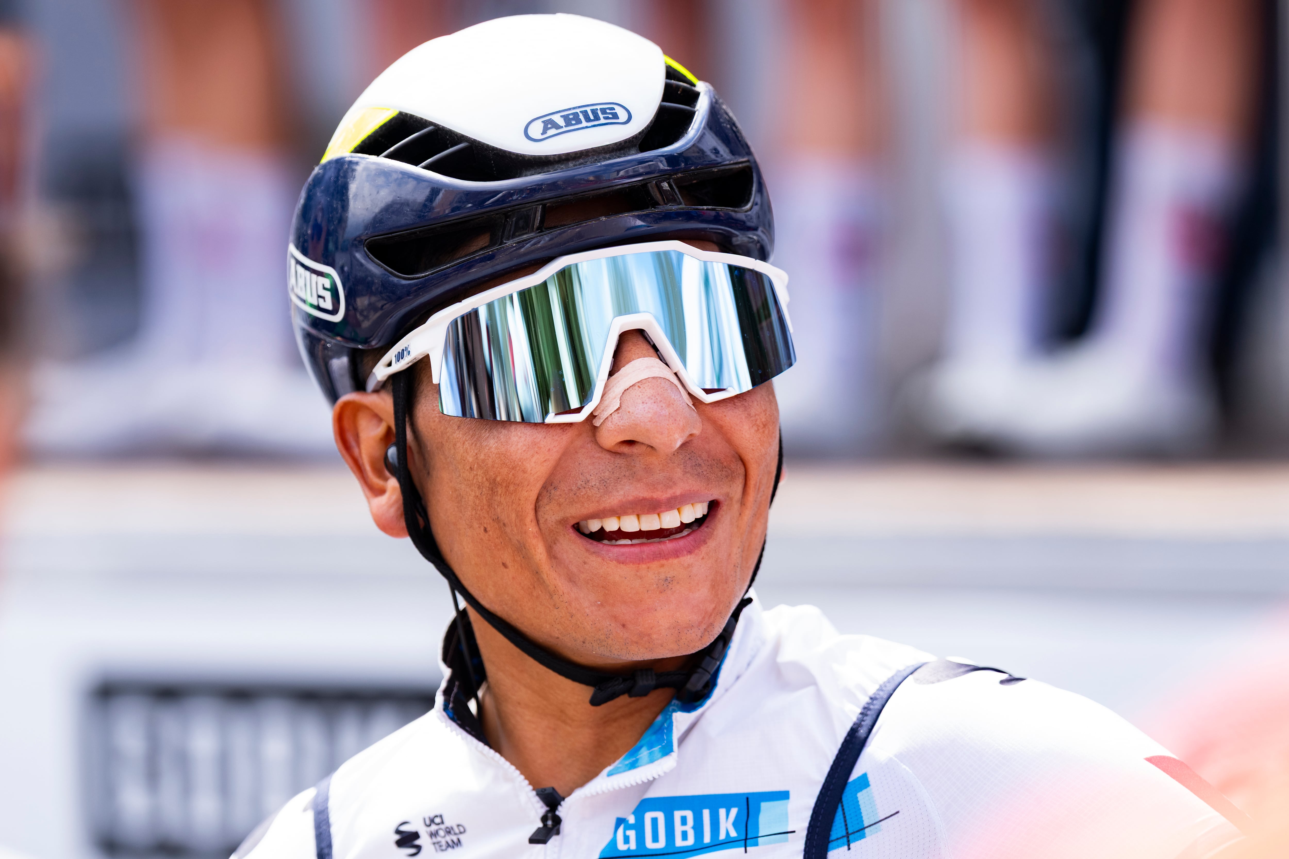 Nairo Quintana disfruta de sus últimas competencias como profesional en el 2026 - crédito EFE