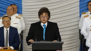 La ceremonia incluyó la toma