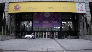 Sanidad admite a 35.503 personas