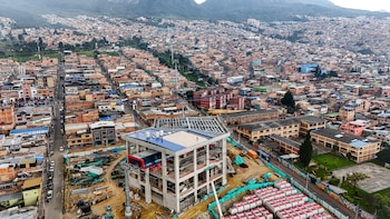 Avance del TransMiCable San Cristóbal