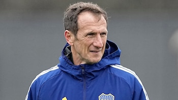 Los 3 futbolistas con los que Arruabarrena no contará hasta 2027 en Boca Juniors y el “refuerzo” que sumará