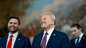 Trump sugiere poner su nombre al estrecho de Ormuz