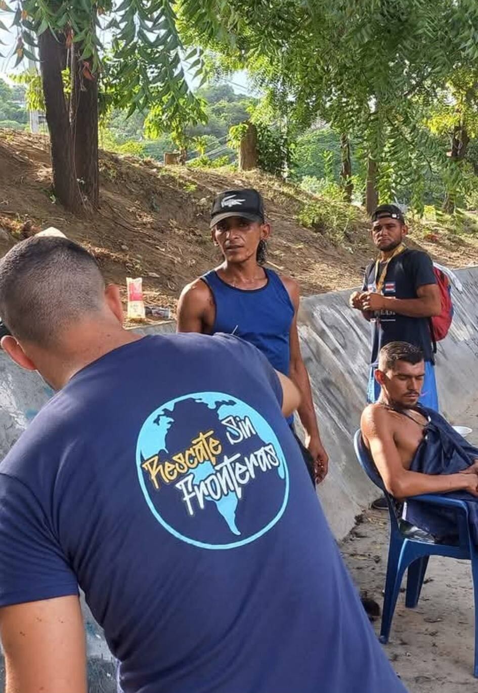 El ciudadano extranjero apareció en una producción periodística contando cómo era su vida como habitante de calle - crédito Rescate sin Fronteras/Facebook