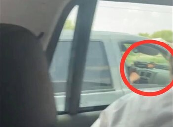 Dentro del círculo rojo estaría