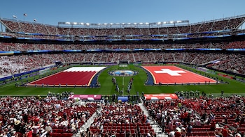 San Francisco tuvo su debut como sede del Mundial pero varios asientos quedaron vacíos por las altas temperaturas