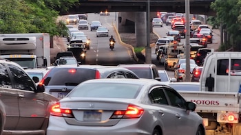 Miles de conductores podrán regularizar sus pagos pendientes durante los próximos dos meses. (FOTO: Hondudiario)