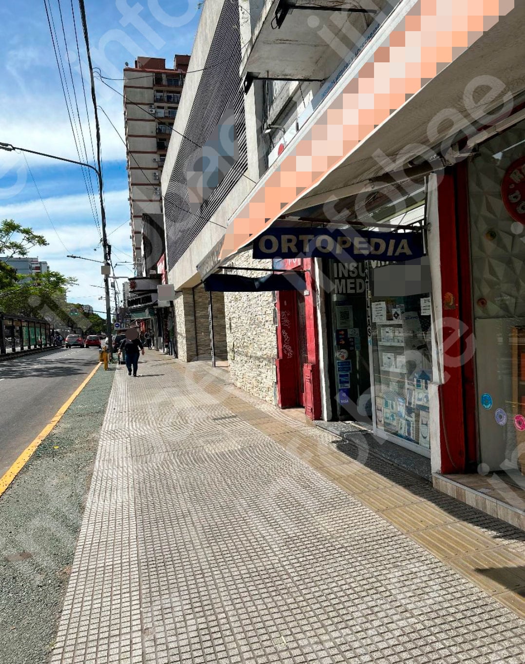 El tribunal tuvo por acreditadas las lesiones de la demandante, pero descartó que se hubiera probado el nexo causal entre la caída y el estado de la vereda. Imagen del informe pericial (Poder Judicial)