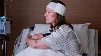 Molly Parker interpreta a la