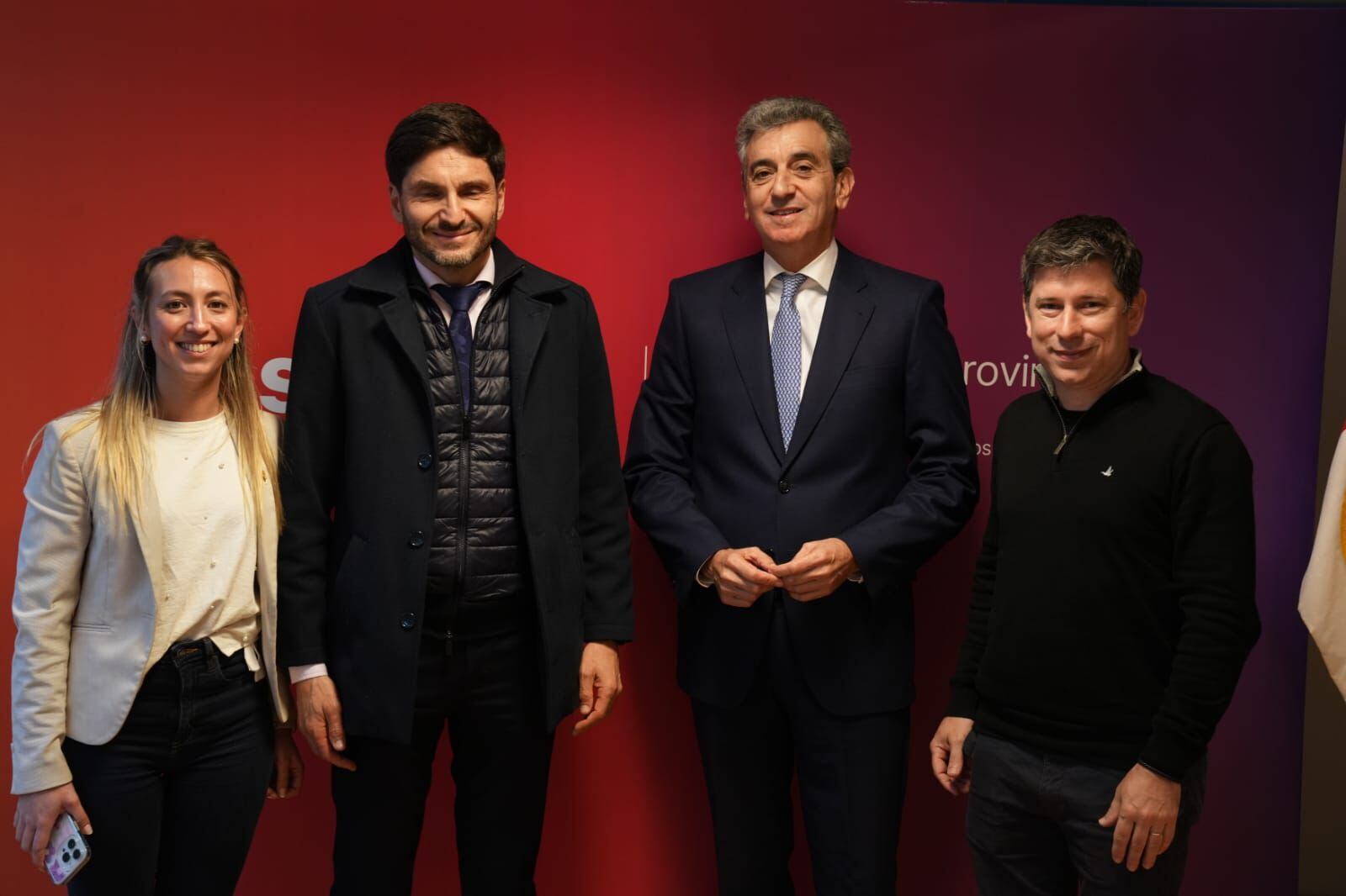 Maximiliano Pullaro y Florencio Randazzo, integrantes de Provincias Unidas, apoyando la propuesta de Somos Buenos Aires