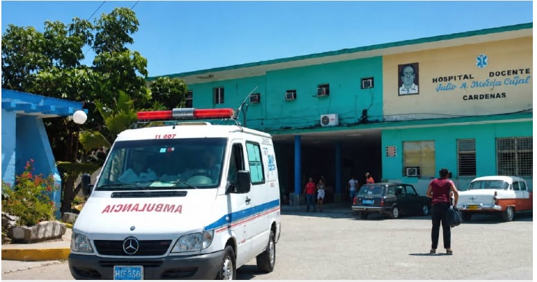 Una avería eléctrica en el Hospital Julio M. Aristegui Villamil de Cárdenas obligó a trasladar pacientes de terapia intensiva a Matanzas. (Cortesía: CubaCuba)