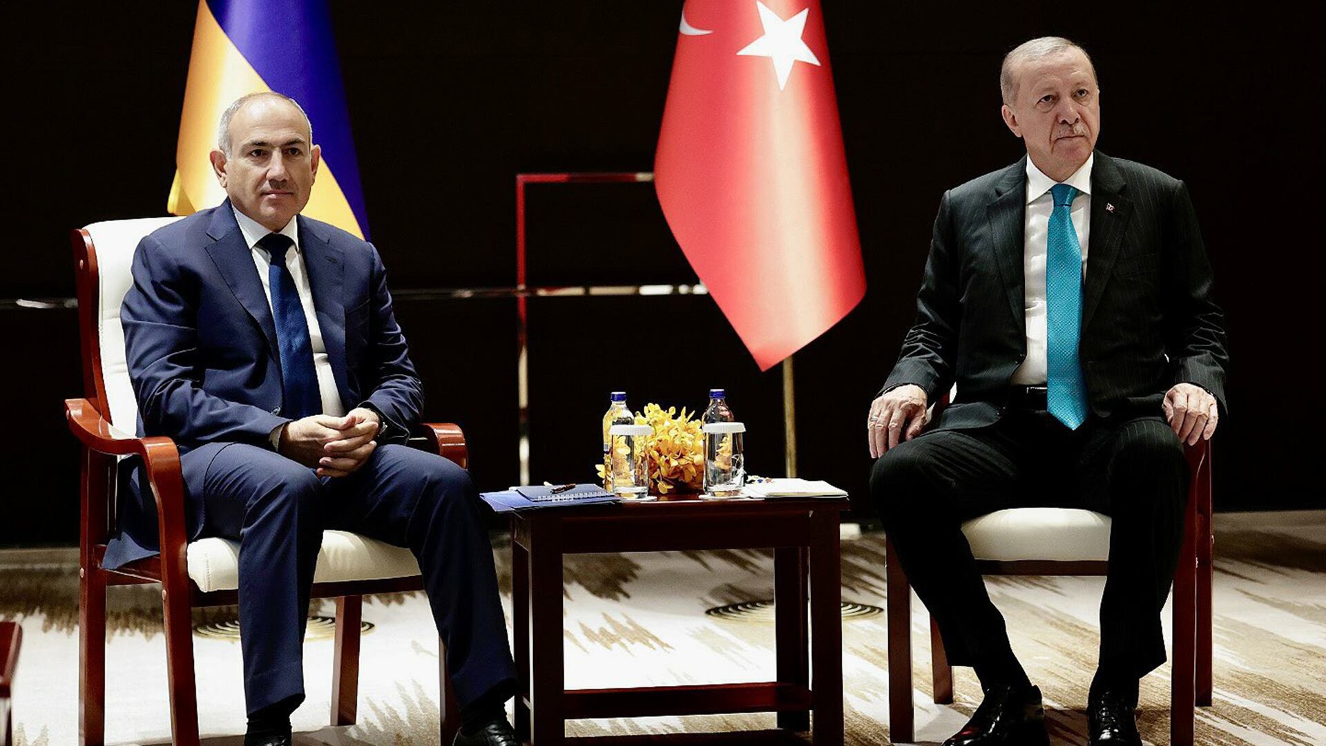 Nikol Pashinyan, primer ministro de Armenia y Recep Tayyip Erdogan, presidente de Turquía se reunieron esta semana en China (@NikolPashinyan)