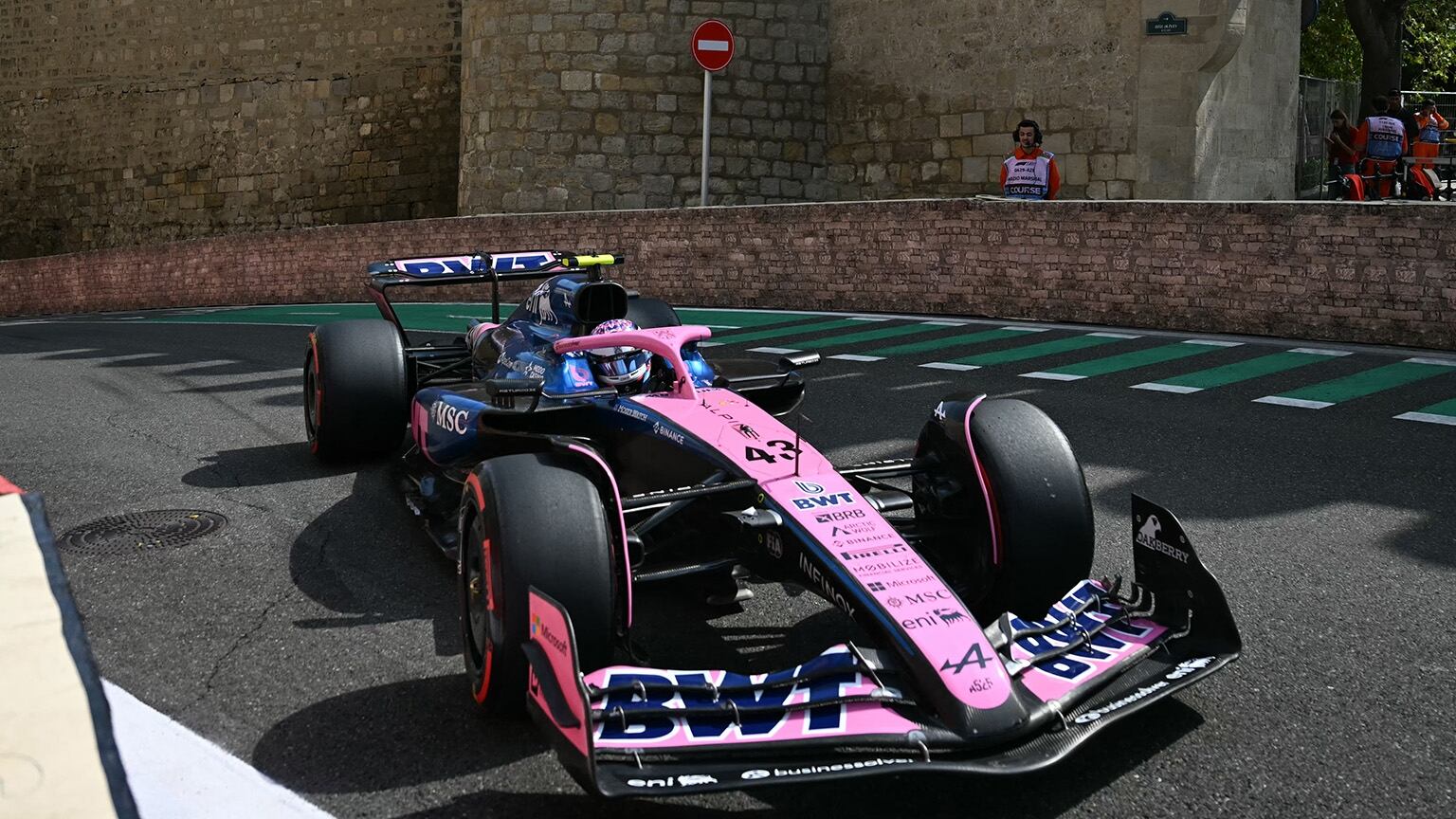 Colapinto por las calles de Bakú (AFP)