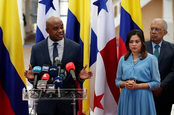 El canciller de Colombia, Luis