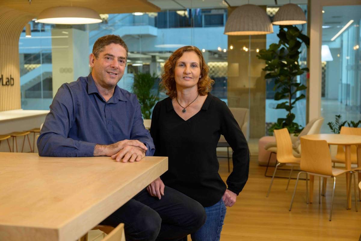 Eran Elinav y Hila Elinav líderes del trabajo (Instituto Weizmann)