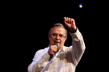 Ebrard fue el primer aspirante