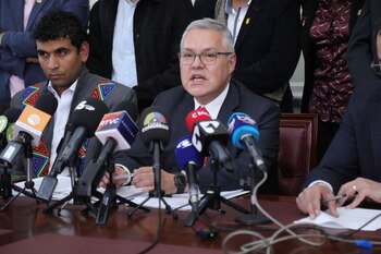 Néstor Osuna, ministro de Justicia,